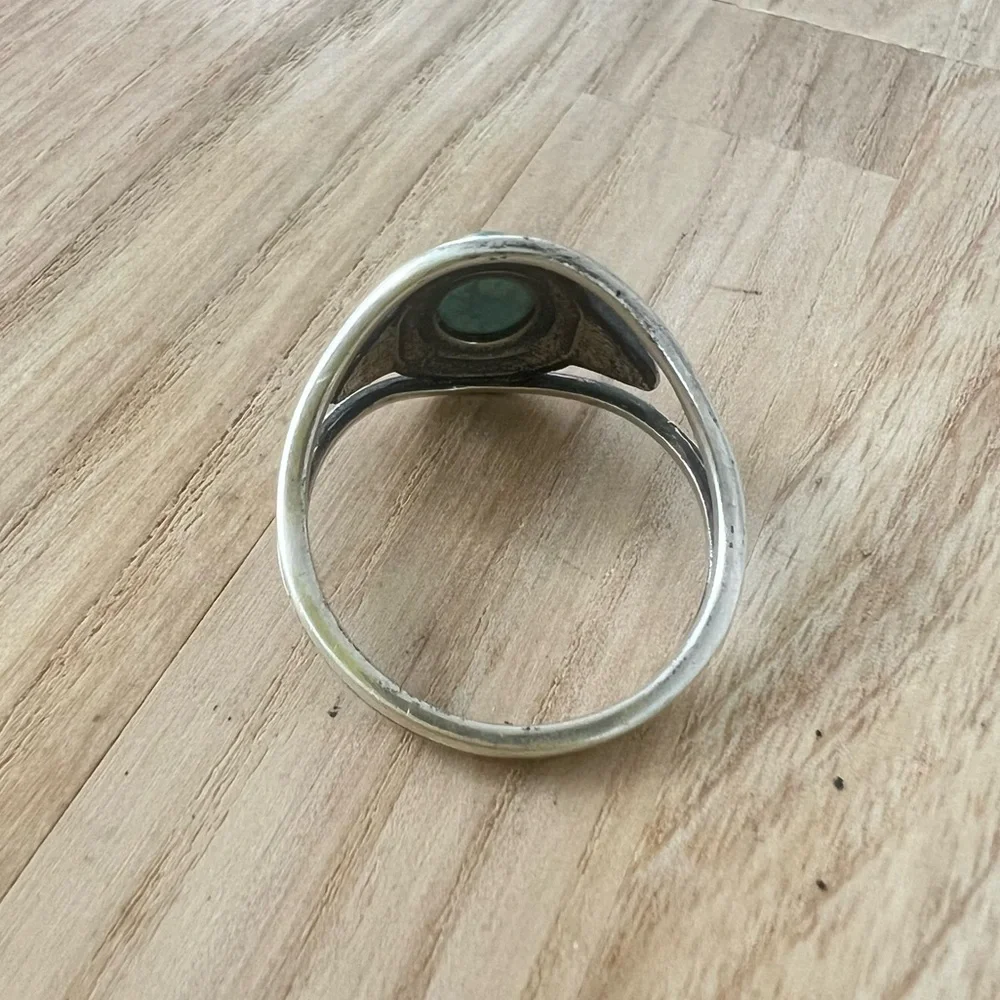 Vintage style 925 sterling silver blue green gemstone ring